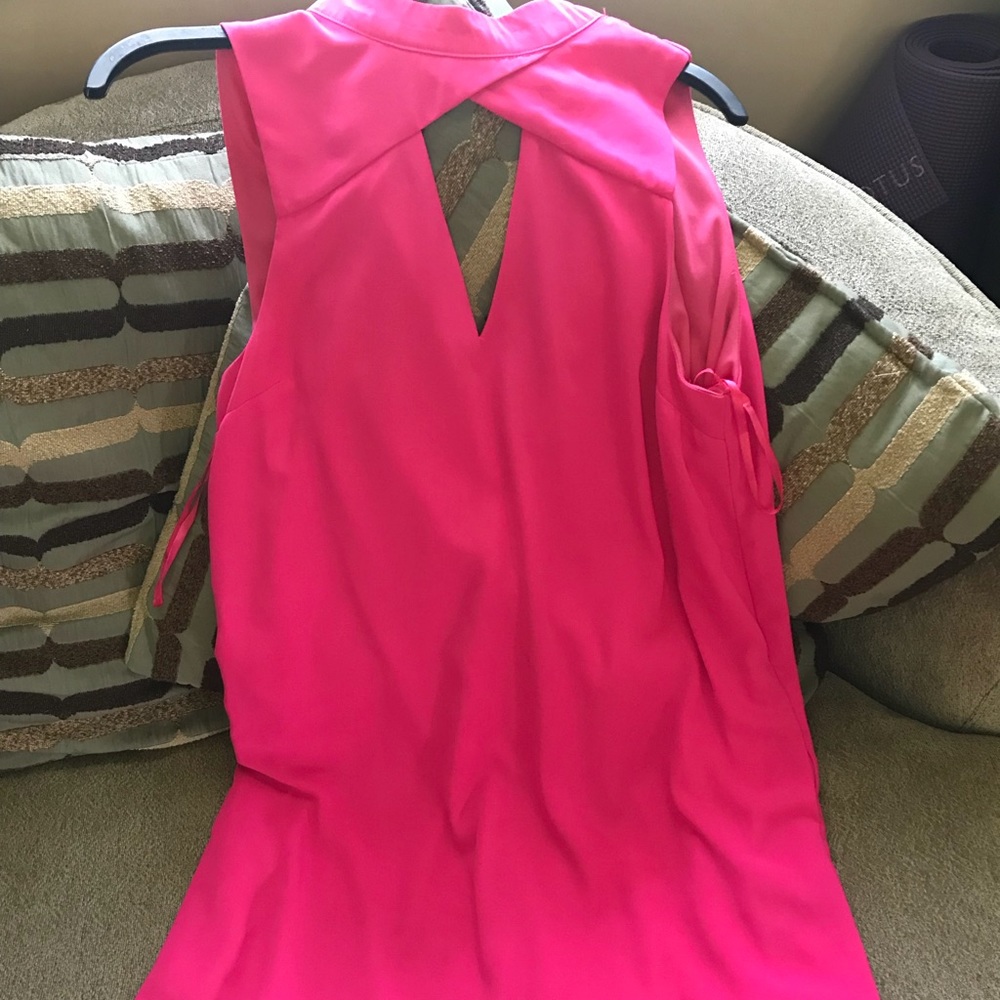 Keyhole neck boutique dress